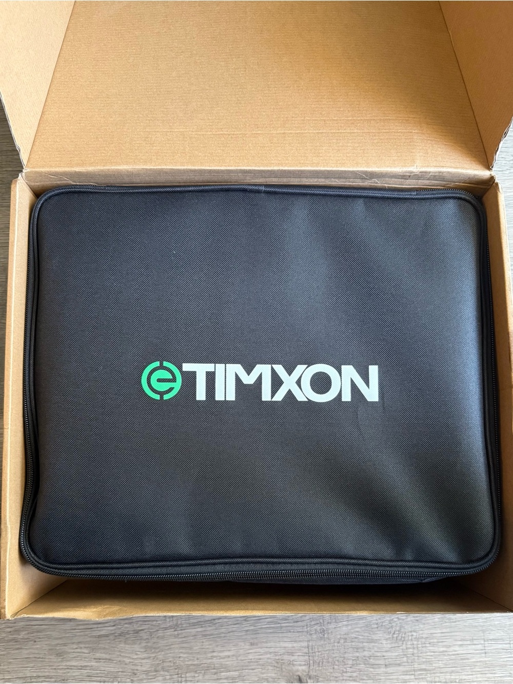 EV Portable Charger - Brown Cardboard Packaging - Picture 2 of 3